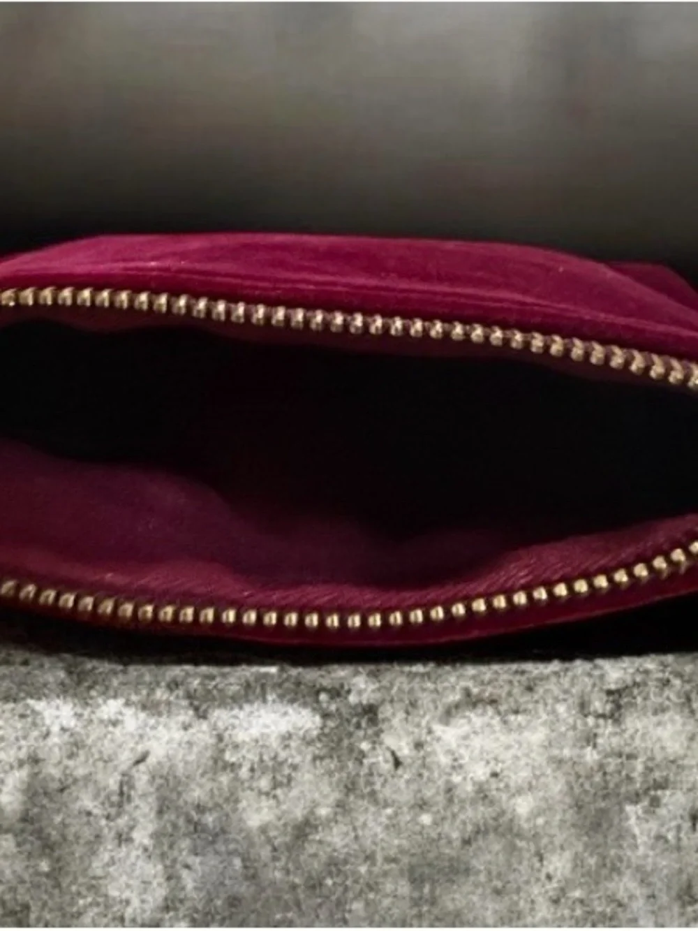 Promotional Release Dolce & Gabbana Beauty Red Maroon Zipper Pouch Velour Velvet